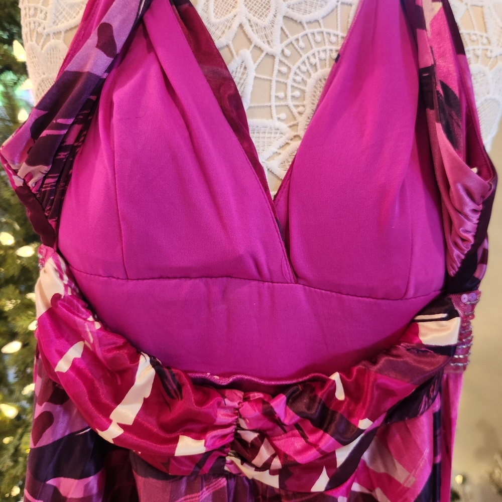 Sequin Hearts Vibrant Pink Maxi Dress - Picture 6 of 8